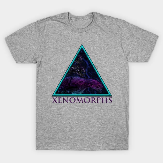 XENOMORPHS T-Shirt by theanomalius_merch